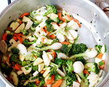 Foto del paso 4 de la receta: Pasta oriental con carne y verduras a mi gusto