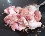 Foto langkah ke 1 dari resep Ayam Kuah Kecap (Oriental).