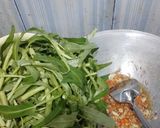 Foto langkah ke 4 dari resep Cah kangkung sederhana.