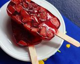 Foto del paso 4 de la receta: Paletas de frutillas 🍓