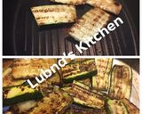 A picture of step 2 of Grilled Courgette and Chickpeas Curry:.