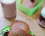 Foto langkah ke 5 dari resep Dorayaki Strawberry.
