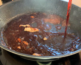 Foto del paso 3 de la receta: Chuletas de cerdo al Oporto con albahaca