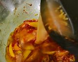 Foto langkah ke 4 dari resep Sambelan Ikan Asap Daun Kemangi.