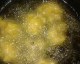 A picture of step 3 of Onion mong dal pakoda.