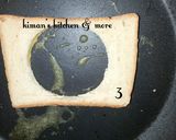 A picture of step 5 of Egg in a hole sandwich.