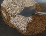 तिल मावा रोल(Til mawa roll recipe in Hindi) रेसिपी चरण 2 फोटो