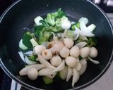 Foto langkah ke 4 dari resep Brokoli saos tiram dengan telur puyuh.