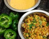 A picture of step 2 of Stuffed capsicum pakode.