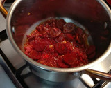 Foto del paso 3 de la receta: Alubias con chorizo y jamón