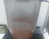 A picture of step 1 of Papaya shake.