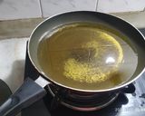 A picture of step 5 of Vada pav.