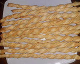 Foto del paso 3 de la receta: Palitos de Queso con Masa de Hojaldre