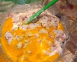 Foto del paso 3 de la receta: Albóndigas de merluza y gambas en salsa de vino blanco