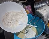 Foto del paso 3 de la receta: Torta de banano con almendras y arándanos