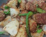 A picture of step 5 of Bread Upma.