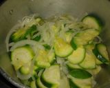 Foto del paso 1 de la receta: Zapallitos verdes revuelto