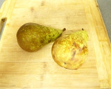 Foto del paso 1 de la receta: 🐟 Lubina a la plancha con compota de pera 🍐