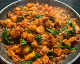 A picture of step 7 of Saag Aloo.