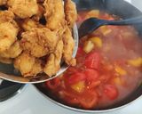 Foto langkah ke 6 dari resep Chinese Sweet & Sour Chicken.