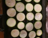 Foto del passaggio 2 della ricetta Mazzancolle  su un letto di zucchine 💛