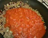 A picture of step 22 of Beefed up Chilli Con Carne, with fresh chillies.