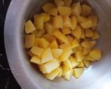 A picture of step 1 of Minji stew.
