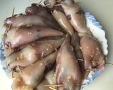 Foto del paso 2 de la receta: Chipirones rellenos de bacalao a la cartagenera