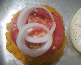 ઇન્સ્ટન્ટ સુજી બર્ગર  (Instant suji burger recipe in gujarati) રેસીપી સ્ટેપ5ફોટો