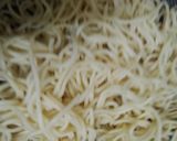 A picture of step 4 of Veg Tripe Schezwan rice.