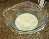 A picture of step 1 of Yoghurt Cheese Cake, made with rice cooker.