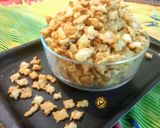 A picture of step 5 of Layered Namakpaara And Nimki.
