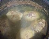 Foto del paso 1 de la receta: Pollo con piña y pasta con apio