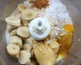 Foto del paso 3 de la receta: 🍌🍫 Baked oats 🍌Receta viral #6 🍌 Budín húmedo de banana, avena y chips de chocolate 🍫🍌