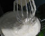 Foto langkah ke 2 dari resep Marmer Cake Putih Telur.
