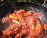 Foto del paso 4 de la receta: Conejo y pollo con tomate a leña