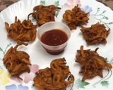 A picture of step 10 of Onion Pakoda.
