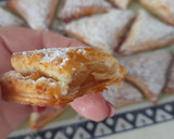 Foto del paso 6 de la receta: Triángulos de hojaldre con manzana