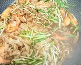 Gambar langkah 3 resipi 👩‍🍳Char Kuey Teow Udang.