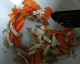 Foto langkah ke 3 dari resep Bihun Goreng putih pedas.