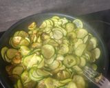 Une image de l'étape 2 de °Tarte en feuilles de brick aux courgettes°.