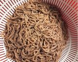 Hình bước làm 1 của món Bún xào mề gà eatclean