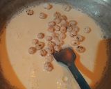 A picture of step 4 of Mango Makhana Kheer.