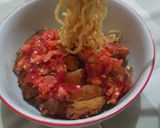 Foto langkah ke 4 dari resep Mie goreng Katsu sambel geprek.