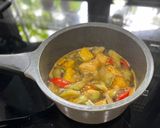 Hình bước làm 3 của món Cà tim om đậu và miso
