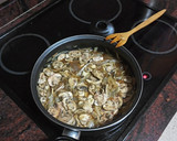Foto del paso 2 de la receta: Cinta de lomo con champiñones al horno y papas fritas