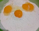 Foto langkah ke 2 dari resep Donat kentang tabur gula halus.