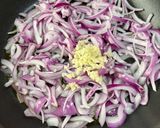 Foto del paso 1 de la receta: Sopa de Cebolla con Huevo