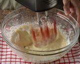 A picture of step 3 of Marble Chiffon Cupcake.