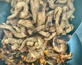 Foto del paso 3 de la receta: Cerdo al estilo mu shu con arroz frito